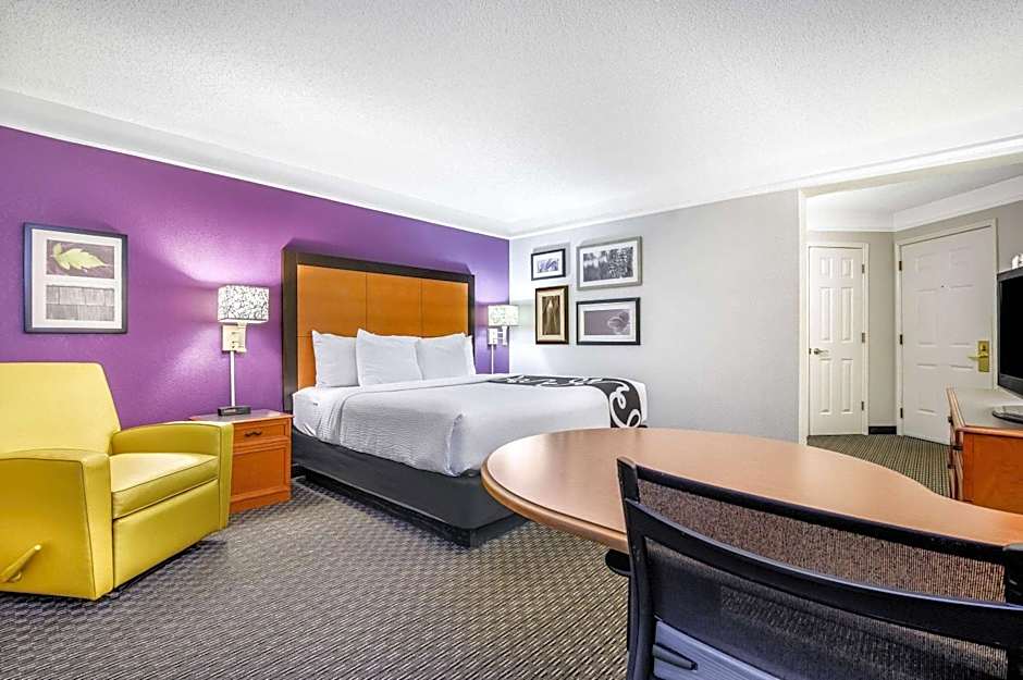 La Quinta Inn & Suites by Wyndham Myrtle Beach Broadway Area