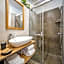 Hotel Adamantino