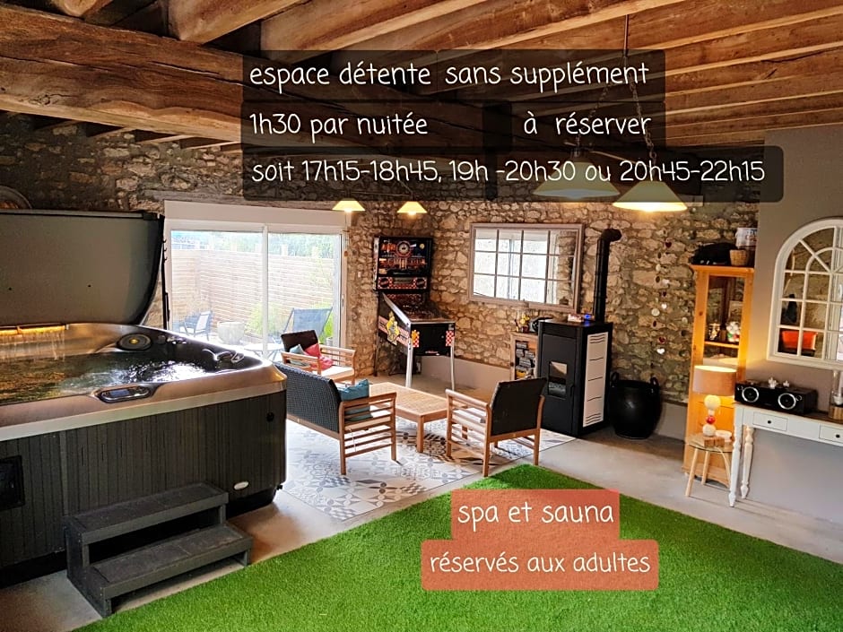 Le Grand Cèdre Spa et sauna intérieur piscine