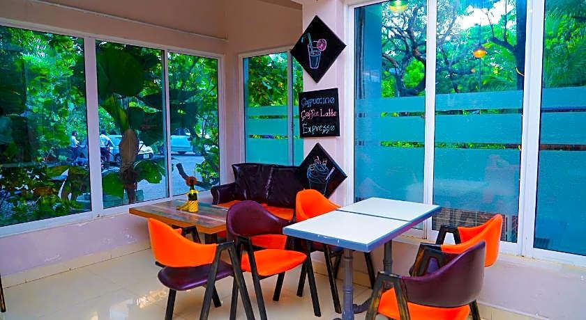 Tilko Jaffna City Hotel