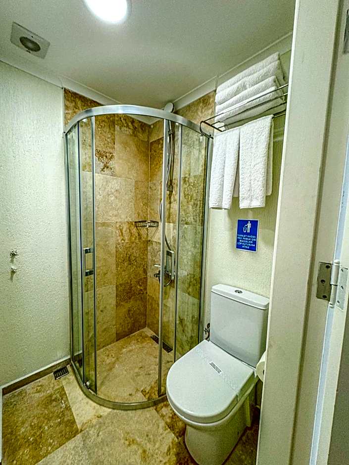 Mavi Cam Hotel Ayvalik