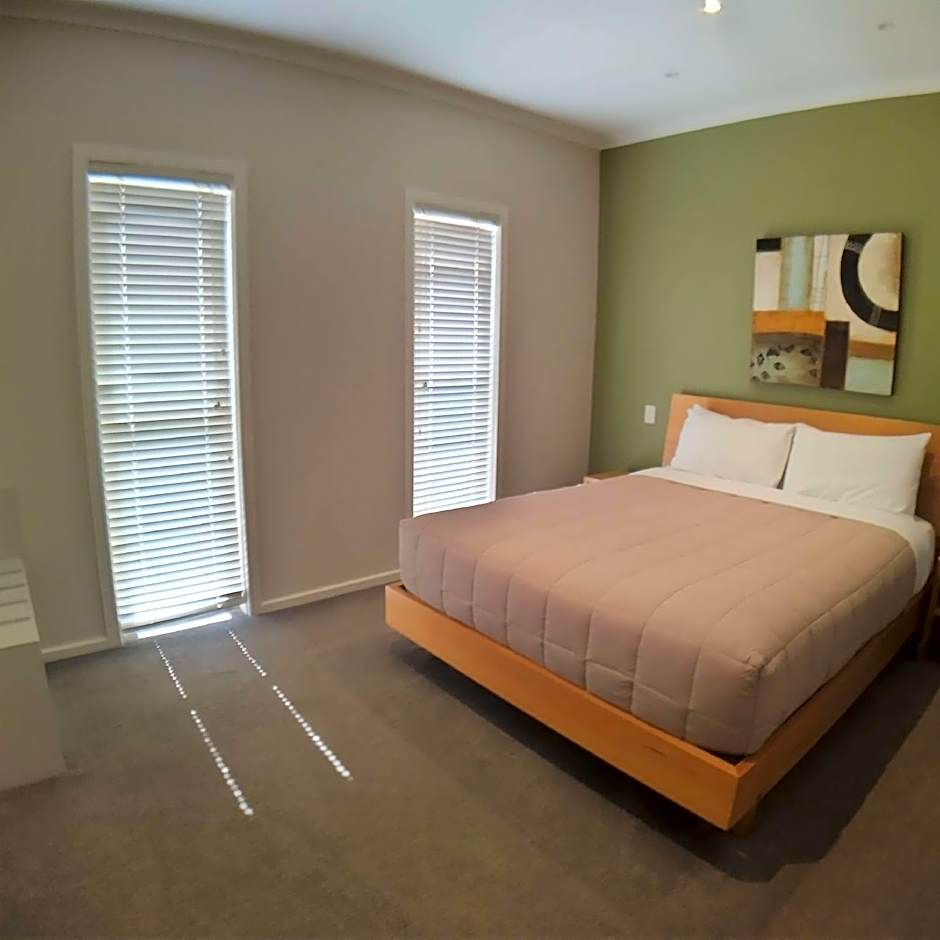 A Must at Coonawarra Apartment