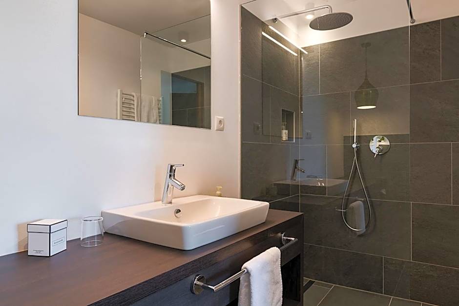 Oliven- & Genusshotel Hirzer