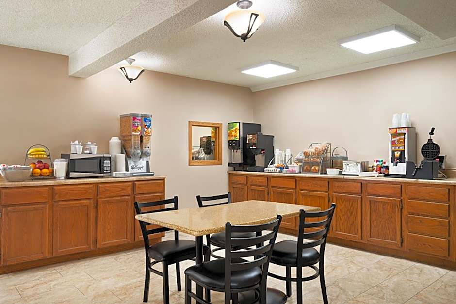 Super 8 by Wyndham Liberal KS