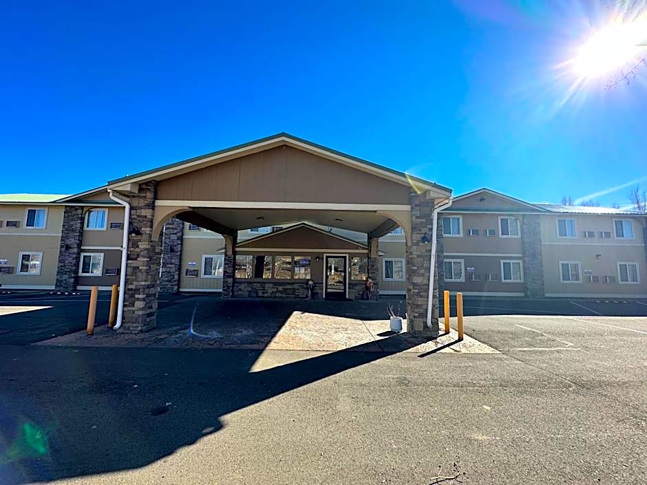 Days Inn & Suites by Wyndham Gunnison