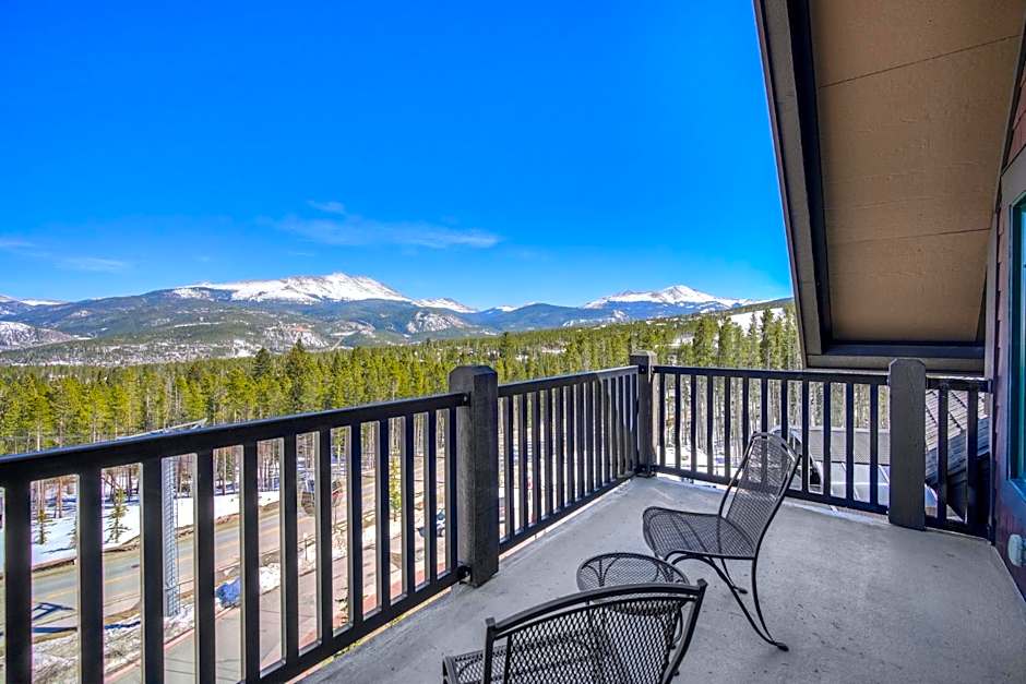 Crystal Peak Lodge By Vail Resorts