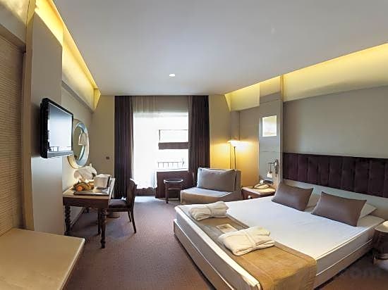 Kervansaray Thermal Hotel