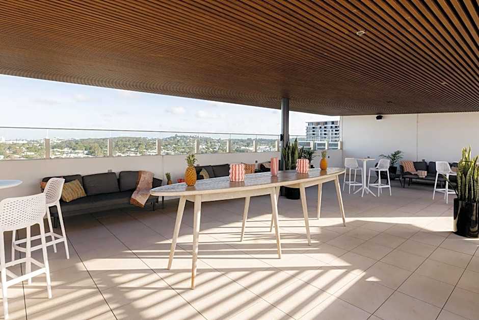 Holiday Inn Express and Suites Sunshine Coast By IHG