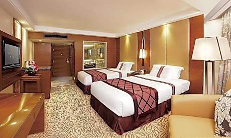 Executive with breakfast for 2