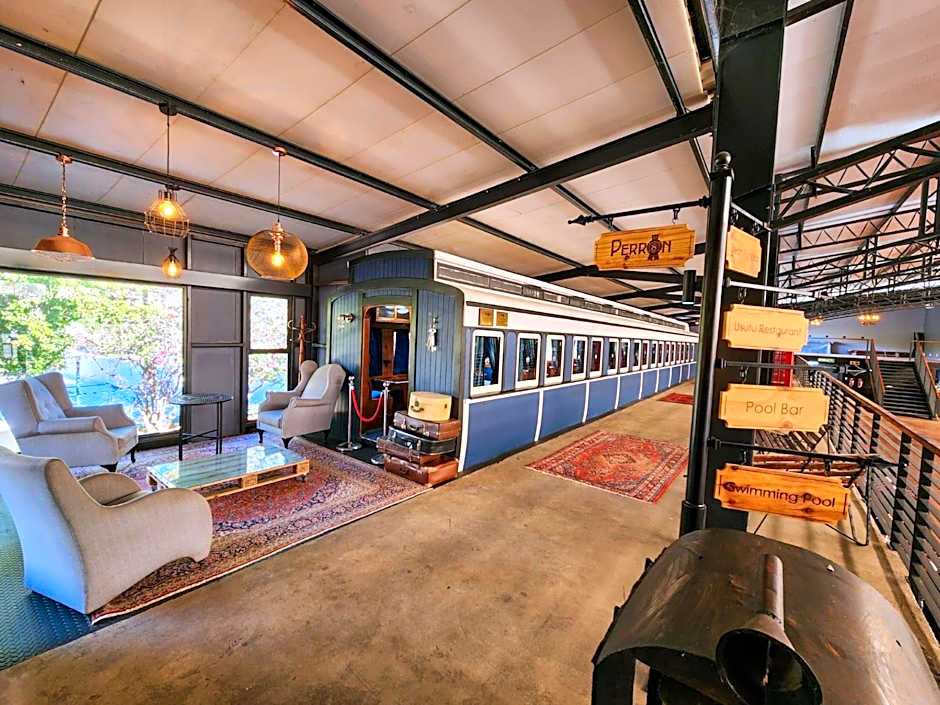 Safari Hotel & Convention Centre