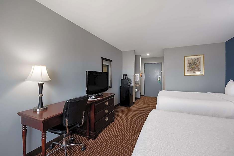 Quality Inn & Suites Oklahoma City North