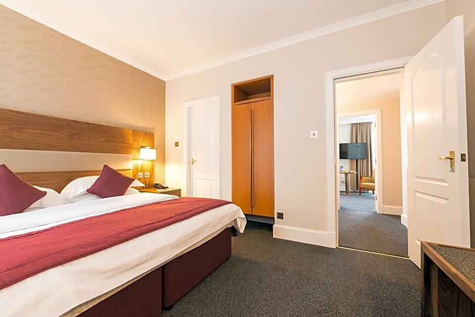 Photo 1 of 7 of Executive 1 Bedroom 1 King Bed Suite, Sea View