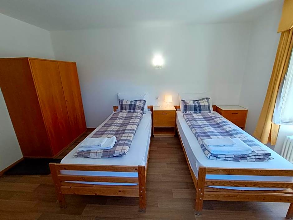 Hotel Des Alpes - Restaurant & Pizzeria