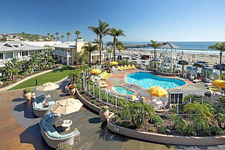 Avila Lighthouse Suites