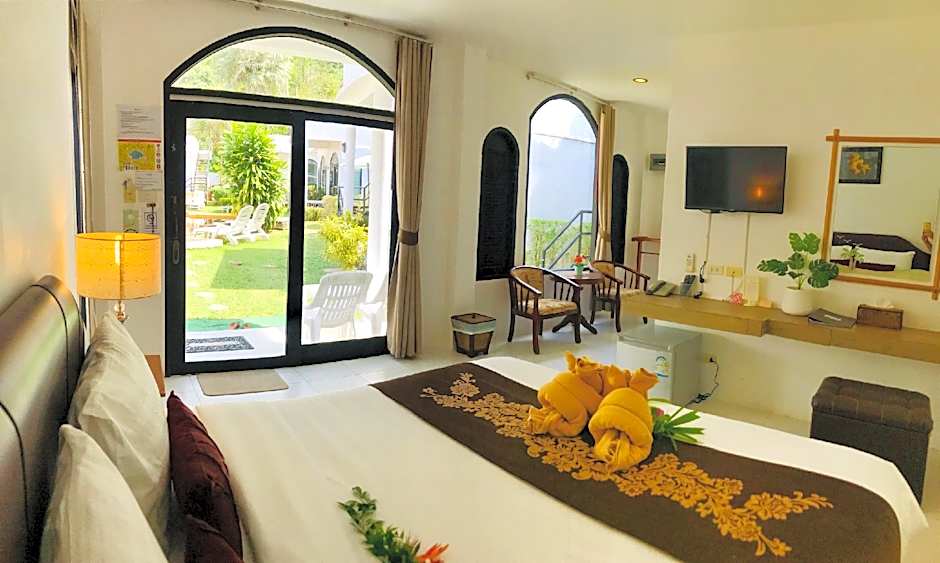 Photo 1 of 18 of Villa, Pool View