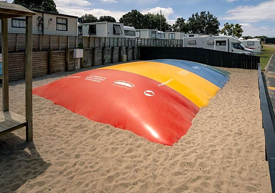 Bowentown Beach Holiday Park