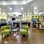 La Quinta Inn & Suites by Wyndham Louisville East