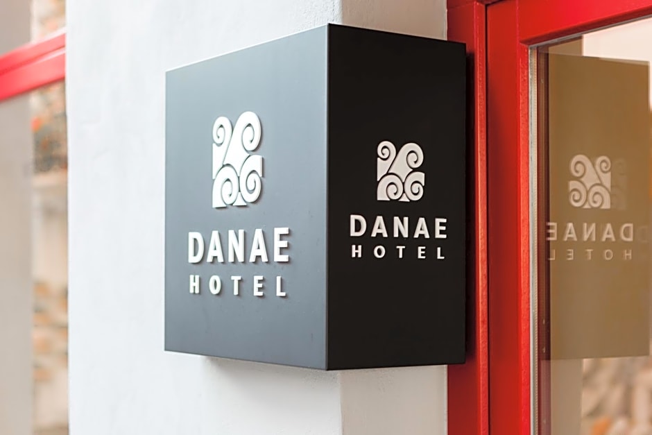 Danae Hotel