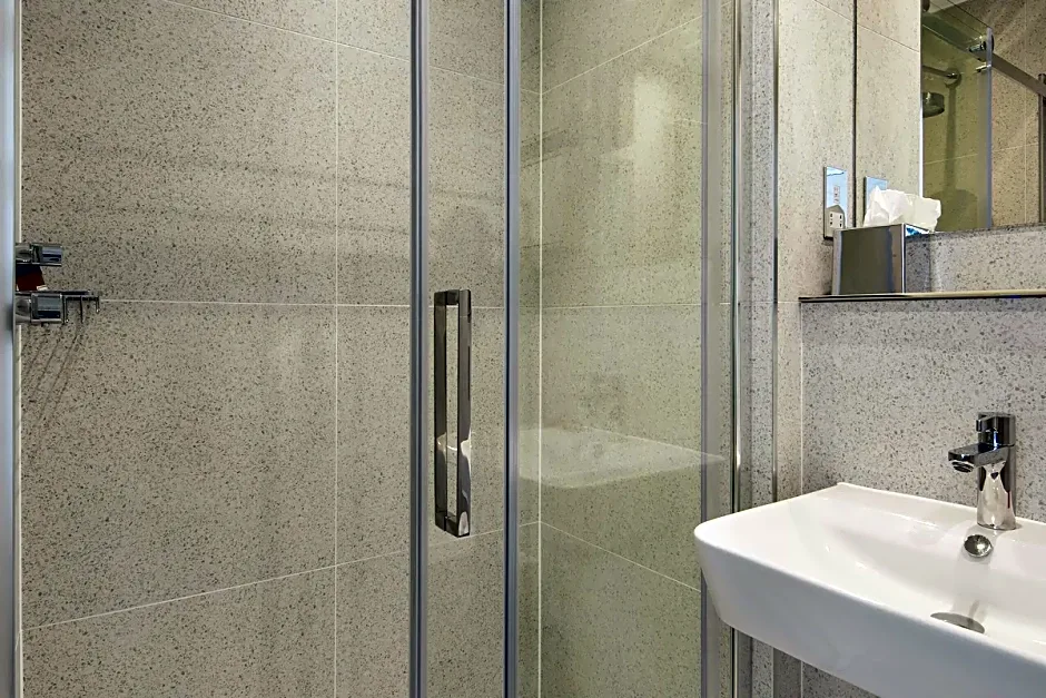 Q Square by Supercity Aparthotels