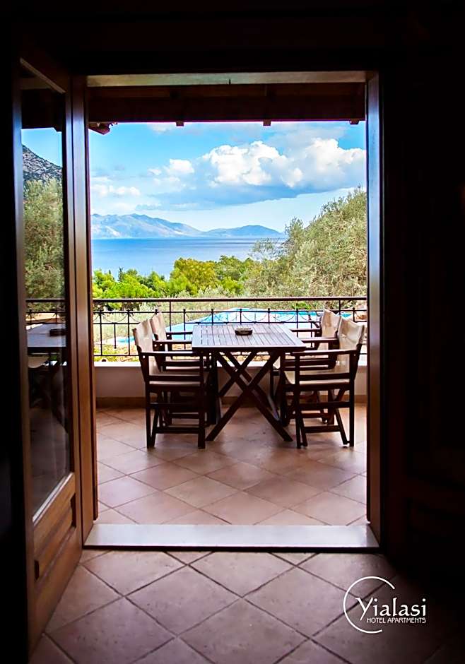 Yialasi Hotel