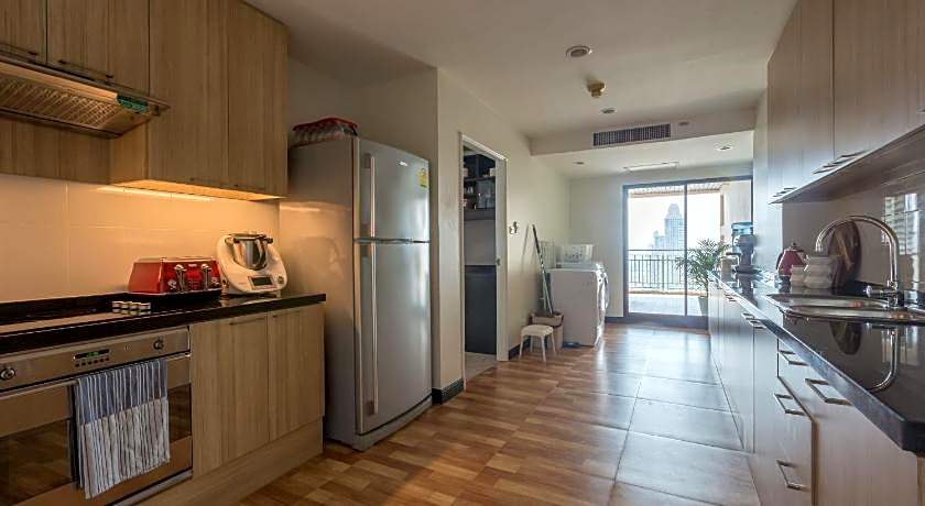 Somerset Park Suanplu Bangkok