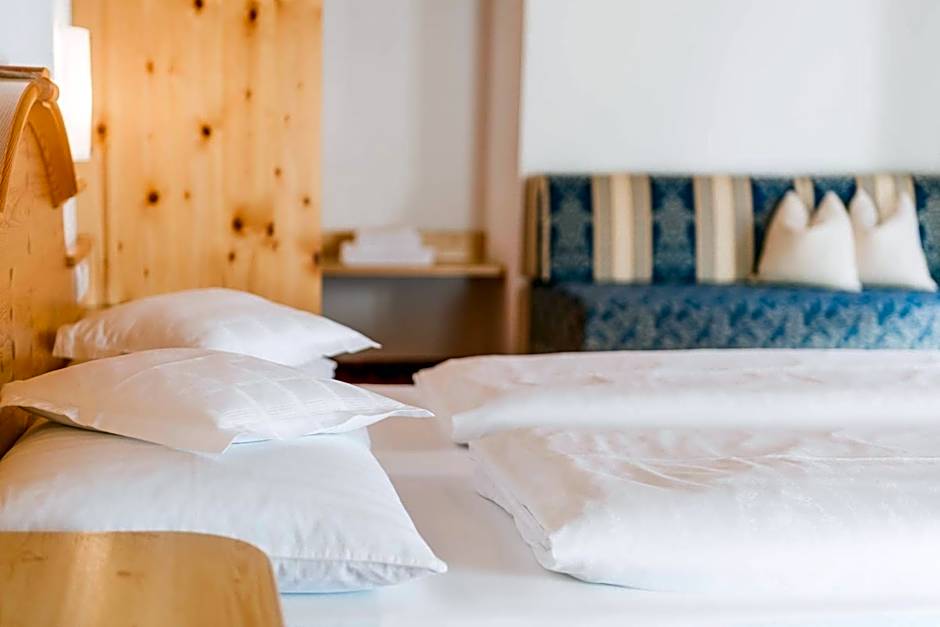 B&B Hotel Alpenrose Rooms & Apartments
