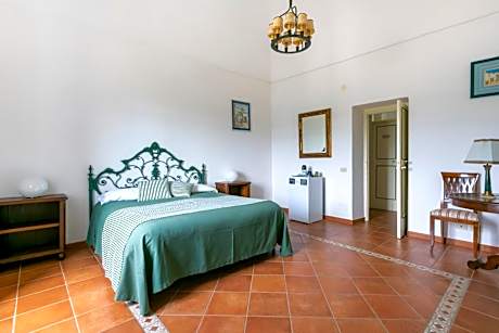 Double Room with Private External Bathroom