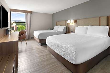 Queen Room with Two Queen Beds and Mobility Accessible Tub