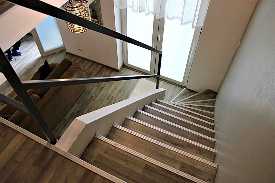 Hotel Mika Downtown