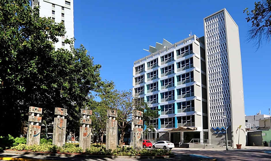 The Wave Hotel Condado