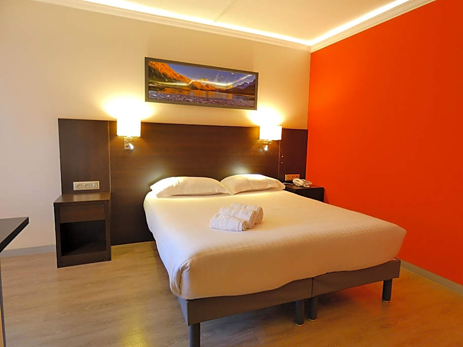 Hotel Be Guest Limoges Sud ex Black & Green