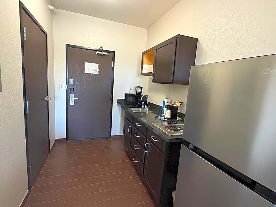 Black Gold Suites Stanley