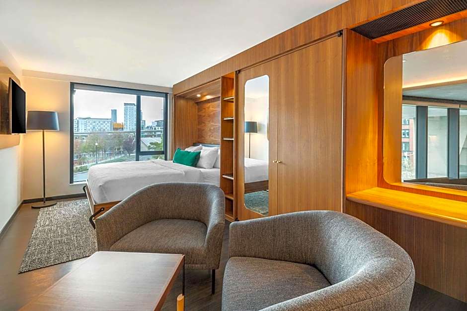 Cambria Hotel Boston Downtown-Seaport