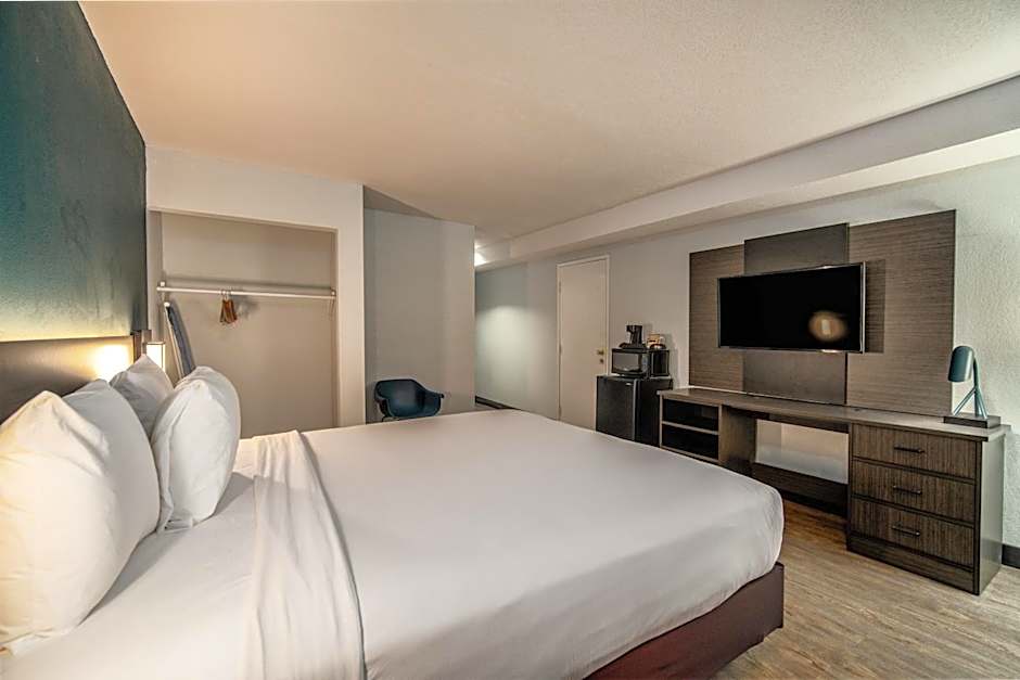 Studio 6 Suites Lawndale, CA South Bay