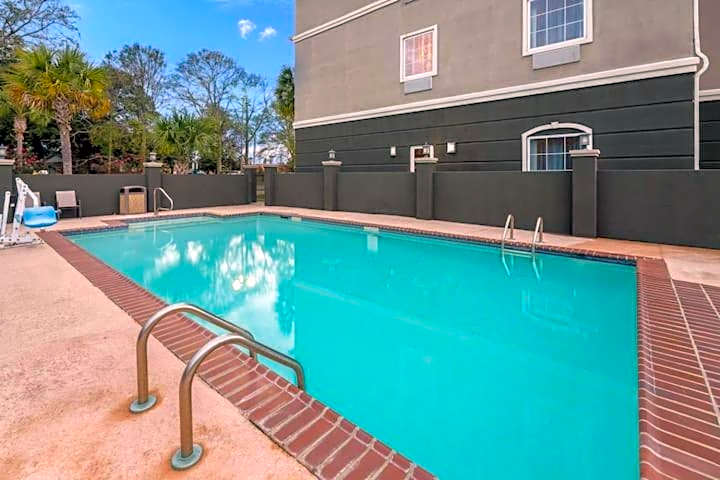 La Quinta Inn & Suites by Wyndham Broussard - Lafayette Area