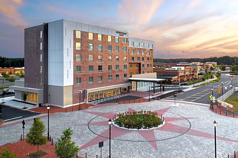 Courtyard by Marriott North Brunswick