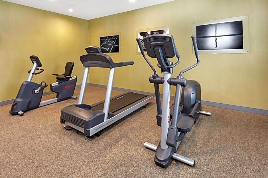 Holiday Inn Express Hotel & Suites Chicago-Libertyville