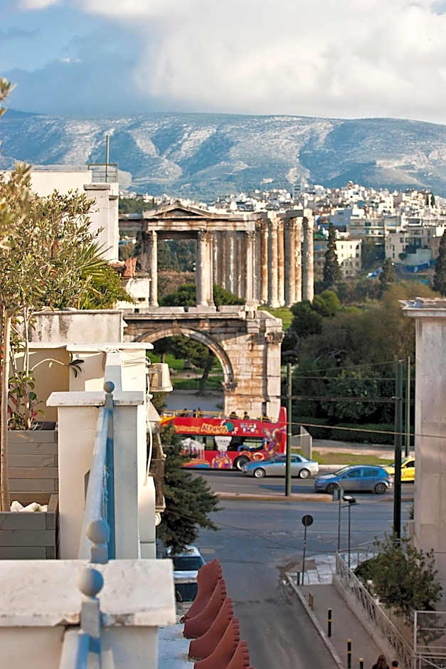 Ava Hotel and Suites