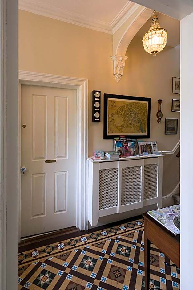 Cliftons Guest House