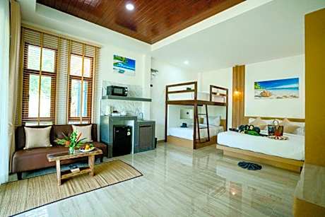 Deluxe Bungalow with Garden View