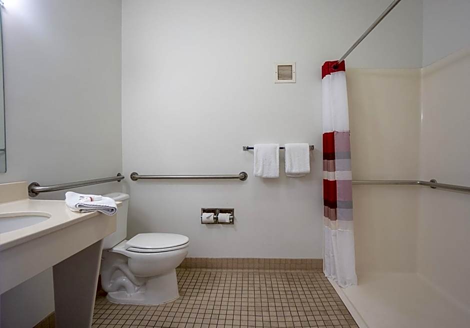 Red Roof Inn & Suites Indianapolis Airport