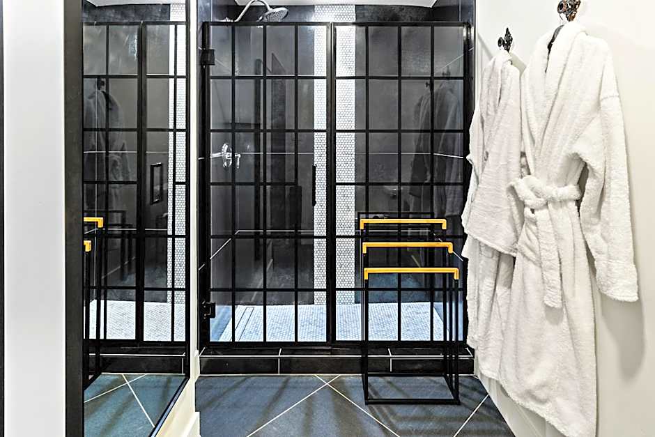 Bespoke Inn Flagstaff