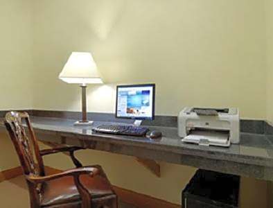 Baymont by Wyndham Henderson