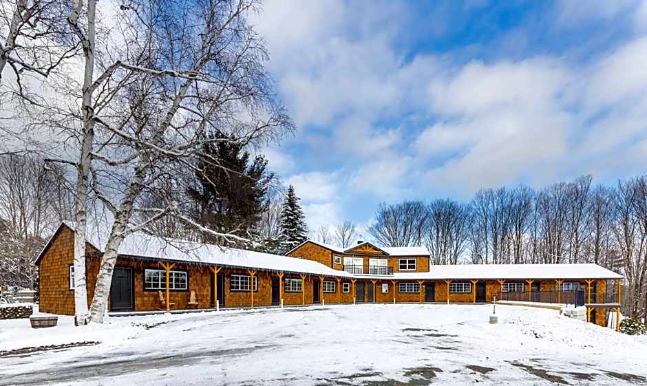 The Lodge by Sunapee Stays