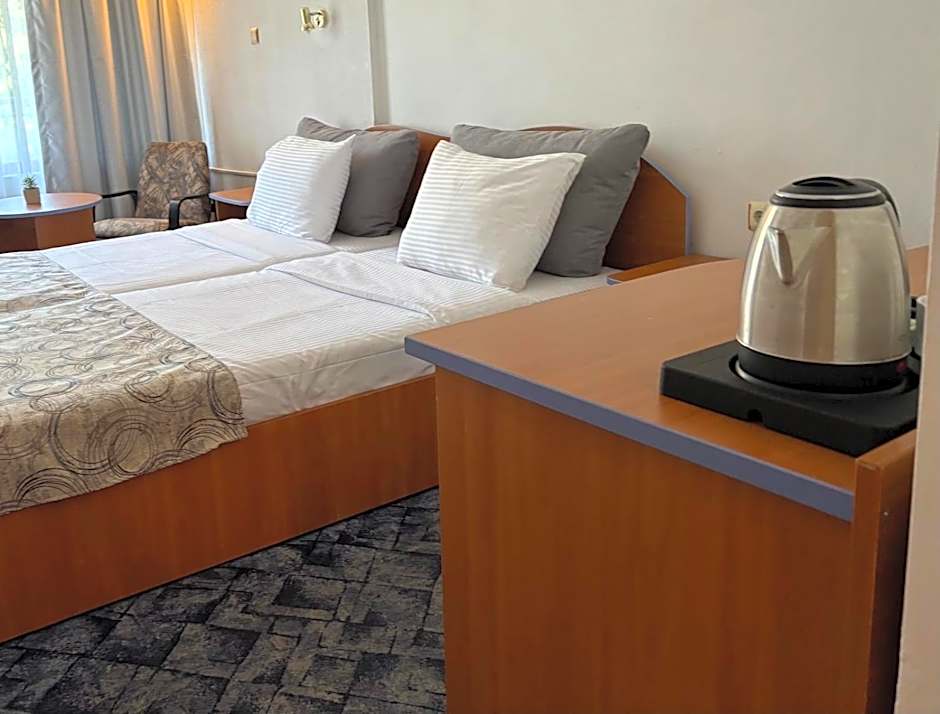Kamchia Park Hotel - All Inclusive with Free Parking
