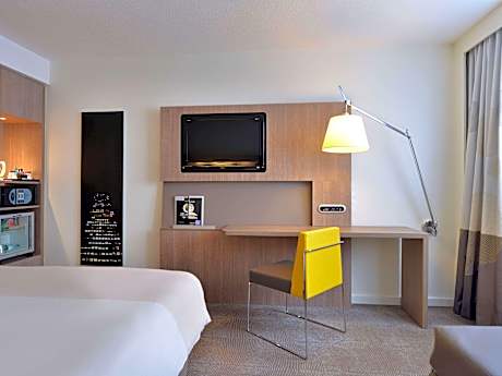 Classic room with 1 double bed and 2 trundle beds