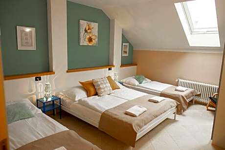 One-Bedroom Apartment with Terrace A19