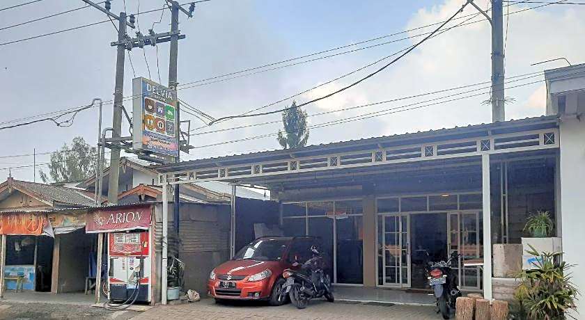 Delvia Bromo Homestay Mitra RedDoorz