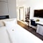 Manhattan Hotel