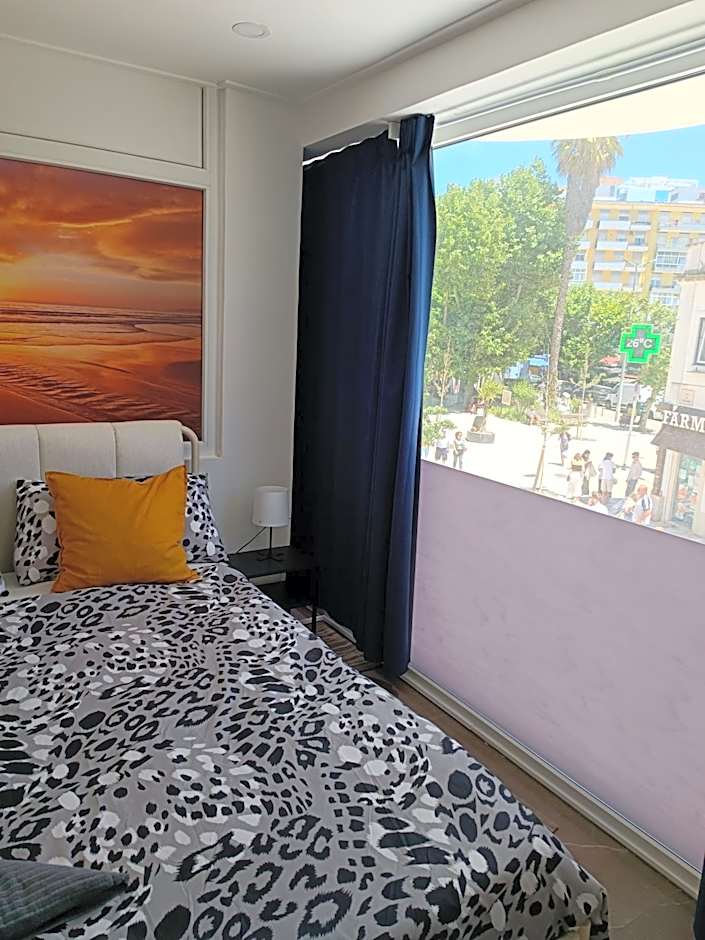 Plaza Caparica Hostel